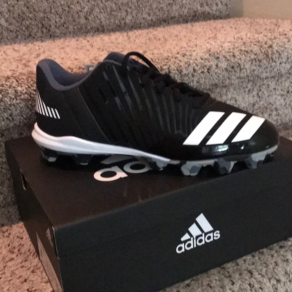 NIB NWT Boys Adidas Cleats Size 6